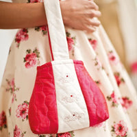 Brother Innov-is NV1800Q mit großem LCD-Bildschirm und Sensor-Tastenfeld