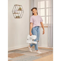 Brother KD40s Little Angel mit LCD-Anzeige und elektronischer Stichauswahl in Nahaufnahme