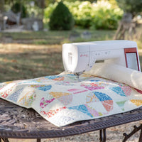 Elna eXcellence 780+ Nähmaschine mit Touchscreen und modernem Design