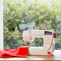 Elna eXperience 570alpha – moderne Computernähmaschine mit LCD-Bildschirm