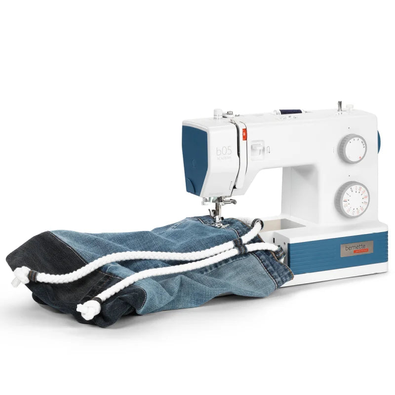 bernette B05 ACADEMY mit großem Anschiebetisch