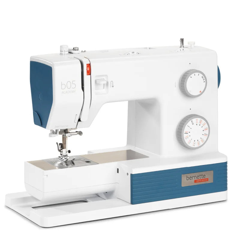 bernette B05 ACADEMY mit großem Anschiebetisch