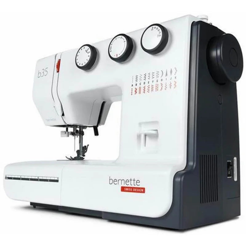 bernette B35 Nähmaschine in Weiß mit roten Akzenten