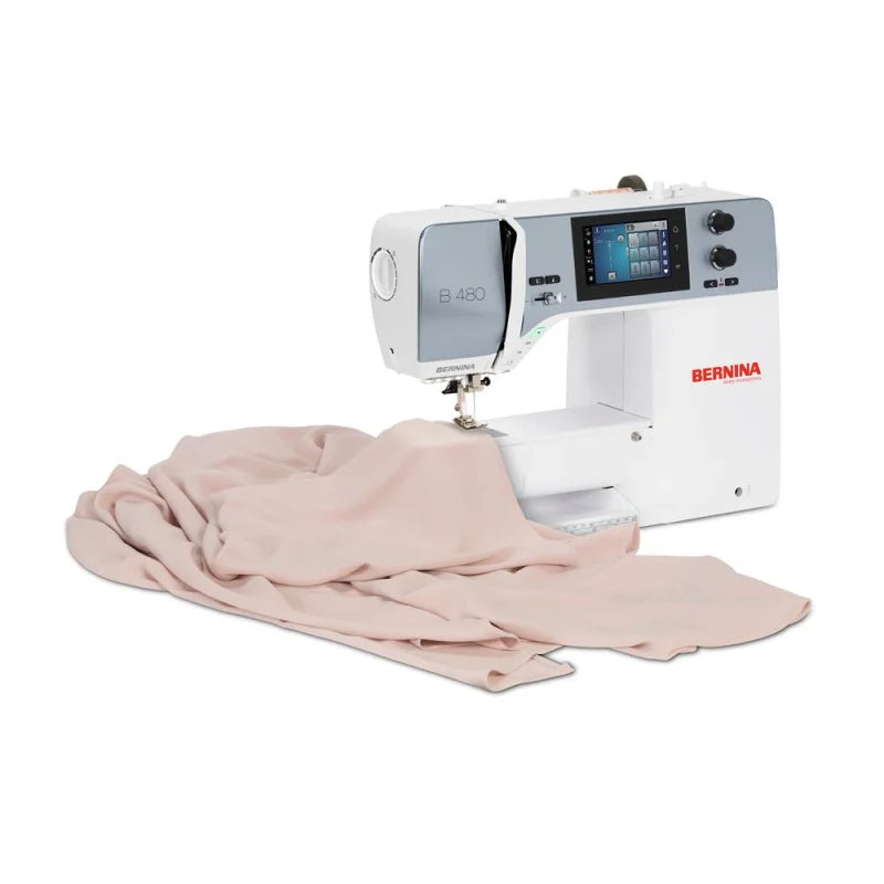 Bernina 480 Nähmaschine mit großem Touchscreen und Anschiebetisch