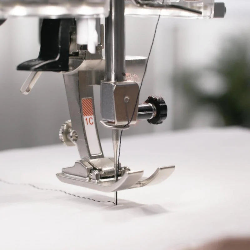Bernina B 540 mit großem Freiarm für komfortables Nähen großer Projekte
