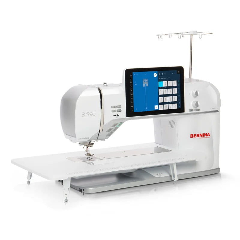 BERNINA 990 Näh- und Stickmaschine mit extragroßem Durchlass und Farb-Touchscreen