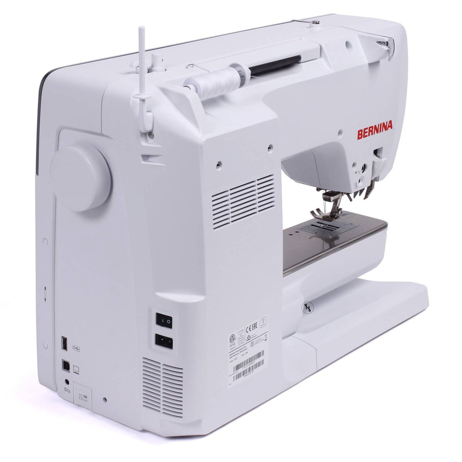 BERNINA 770QE Plus mit SDT-Stickmodul