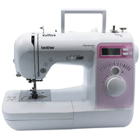 Brother Innov-is 10A Jubiläumsmodell – Vorderansicht der Nähmaschine