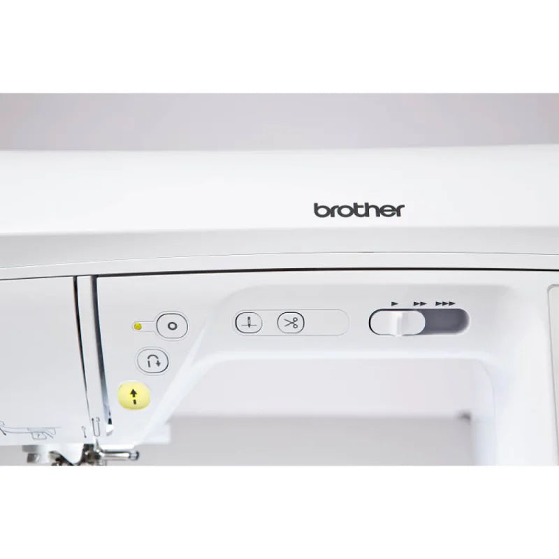 Brother Innov-is NV1100 mit großem LC-Display und benutzerfreundlichem Bedienfeld