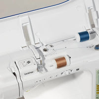 Brother Innov-is VQ4 Nähmaschine mit LCD-Touchscreen und großem Anschiebetisch