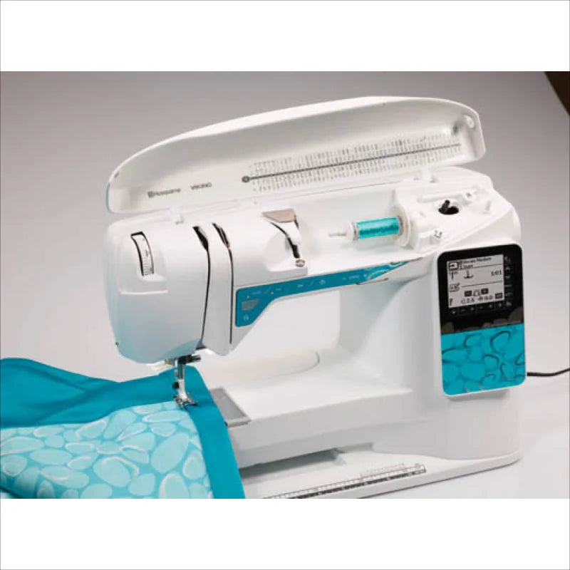 HUSQVARNA VIKING Opal 670 – Neu