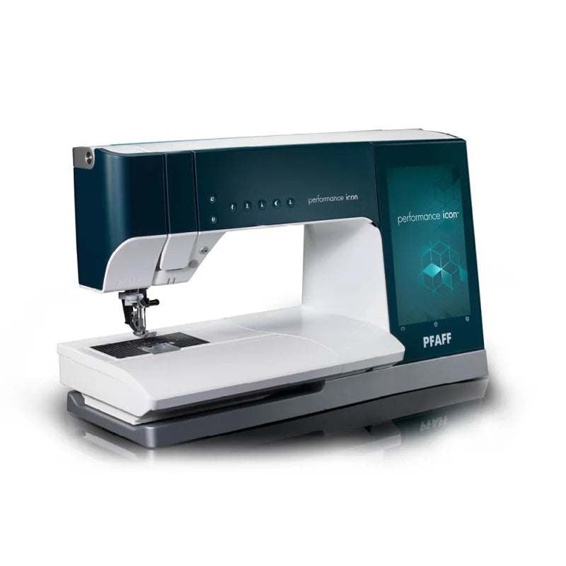 Extra große Nähfläche 310 x 140 mm der PFAFF performance icon für große Projekte