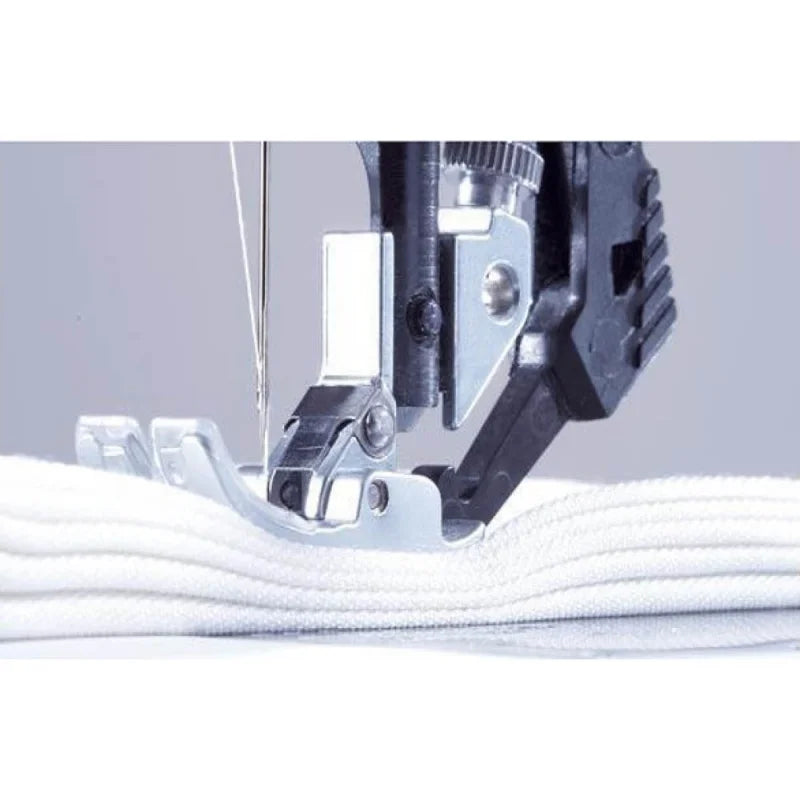 Schnell austauschbare Nähfüße der PFAFF select 3.2 ohne Werkzeug