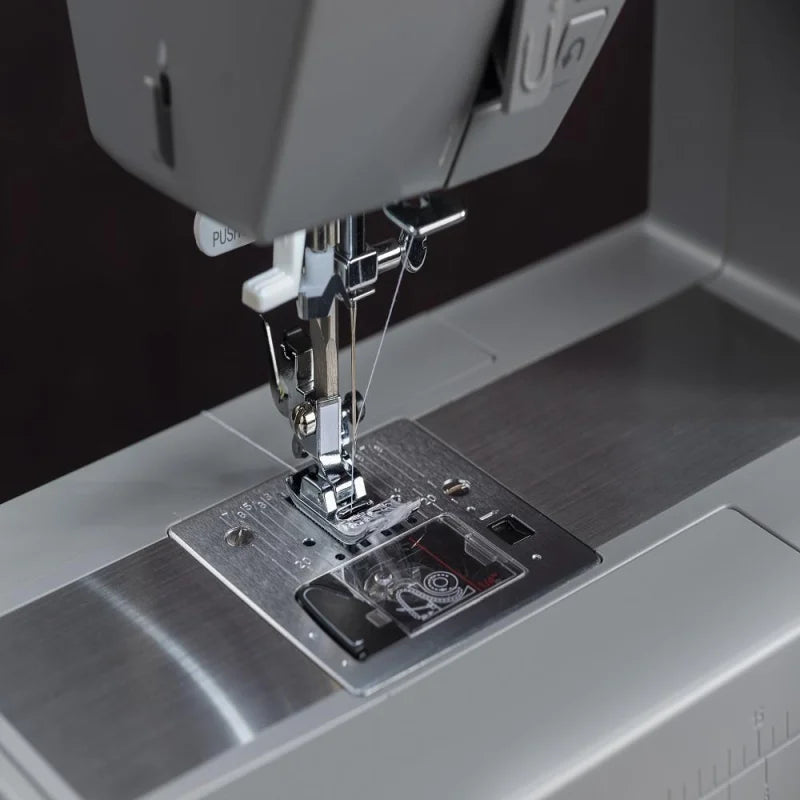 SINGER Heavy Duty 6605C Nähmaschine mit LCD-Display